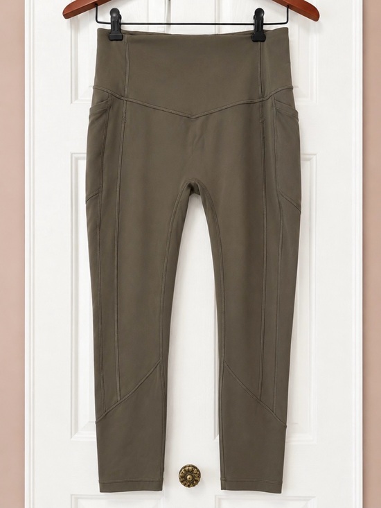 Pants - Lululemon High-Rise Cropped Leggings – Women’s Size 6